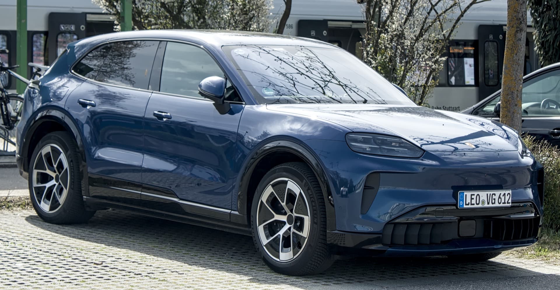 Porsche Cayenne Electric SUV, front three-quarter view in Böblingen
