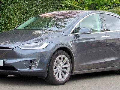 Tesla Model X 2024