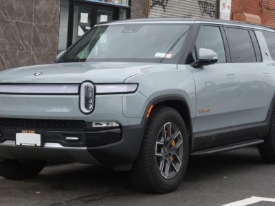 Rivian R1S 2024