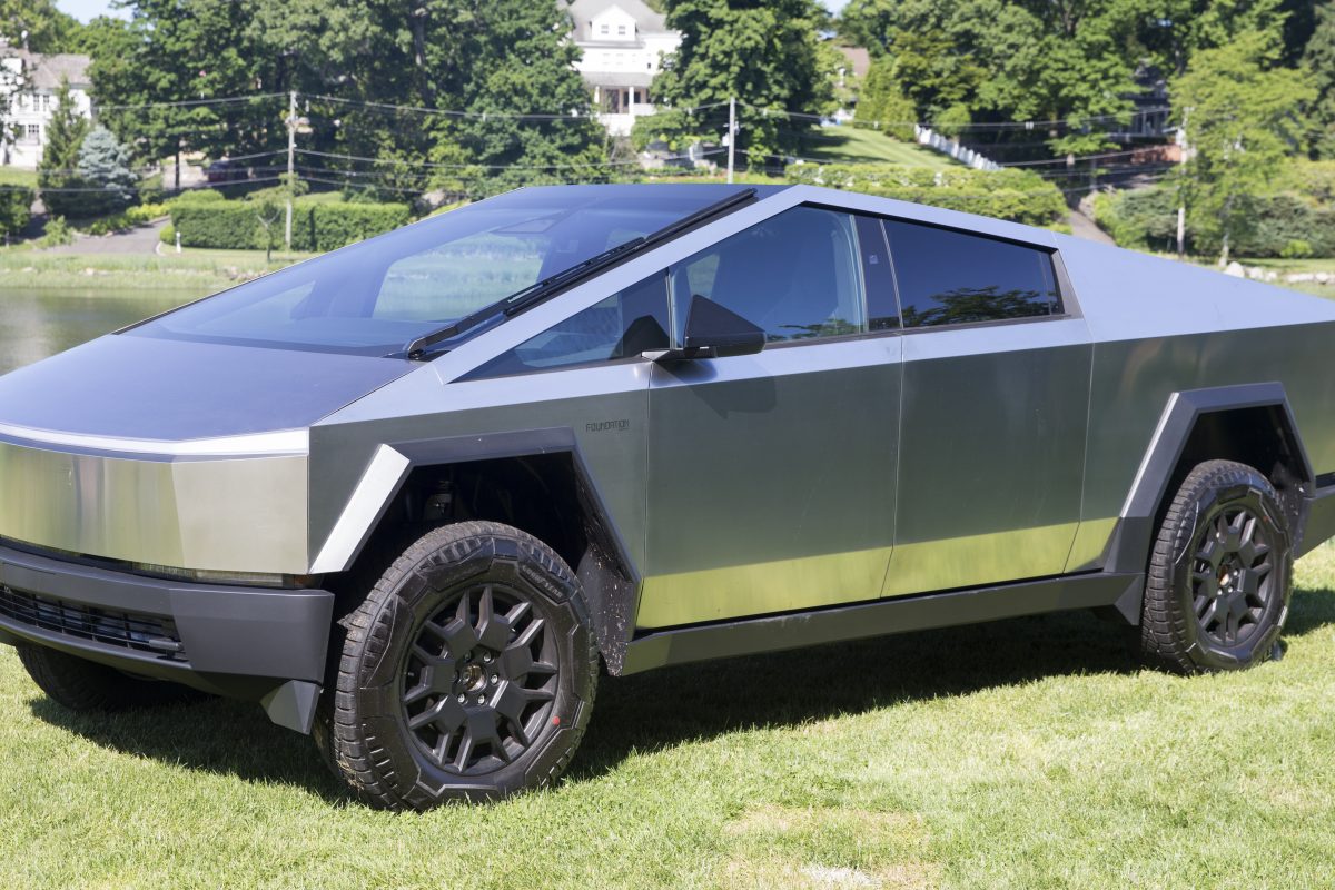 Tesla Cybertruck 2024