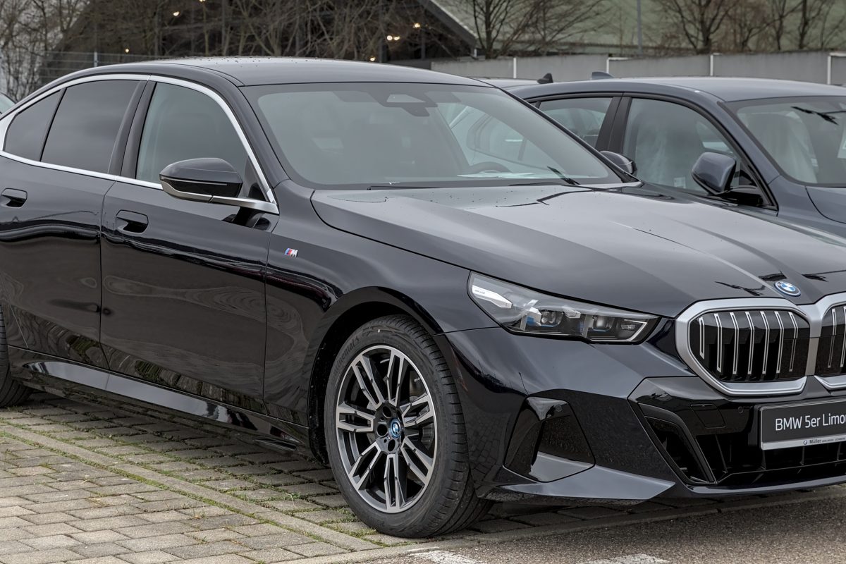 BMW i5 2025