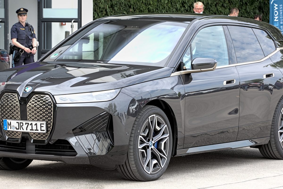BMW iX 2024