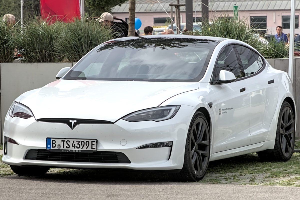 Tesla Model S 2024