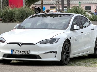 Tesla Model S 2024