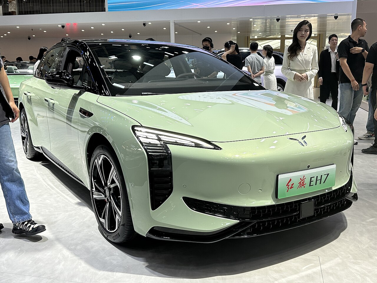 Hongqi EH7 electric sedan