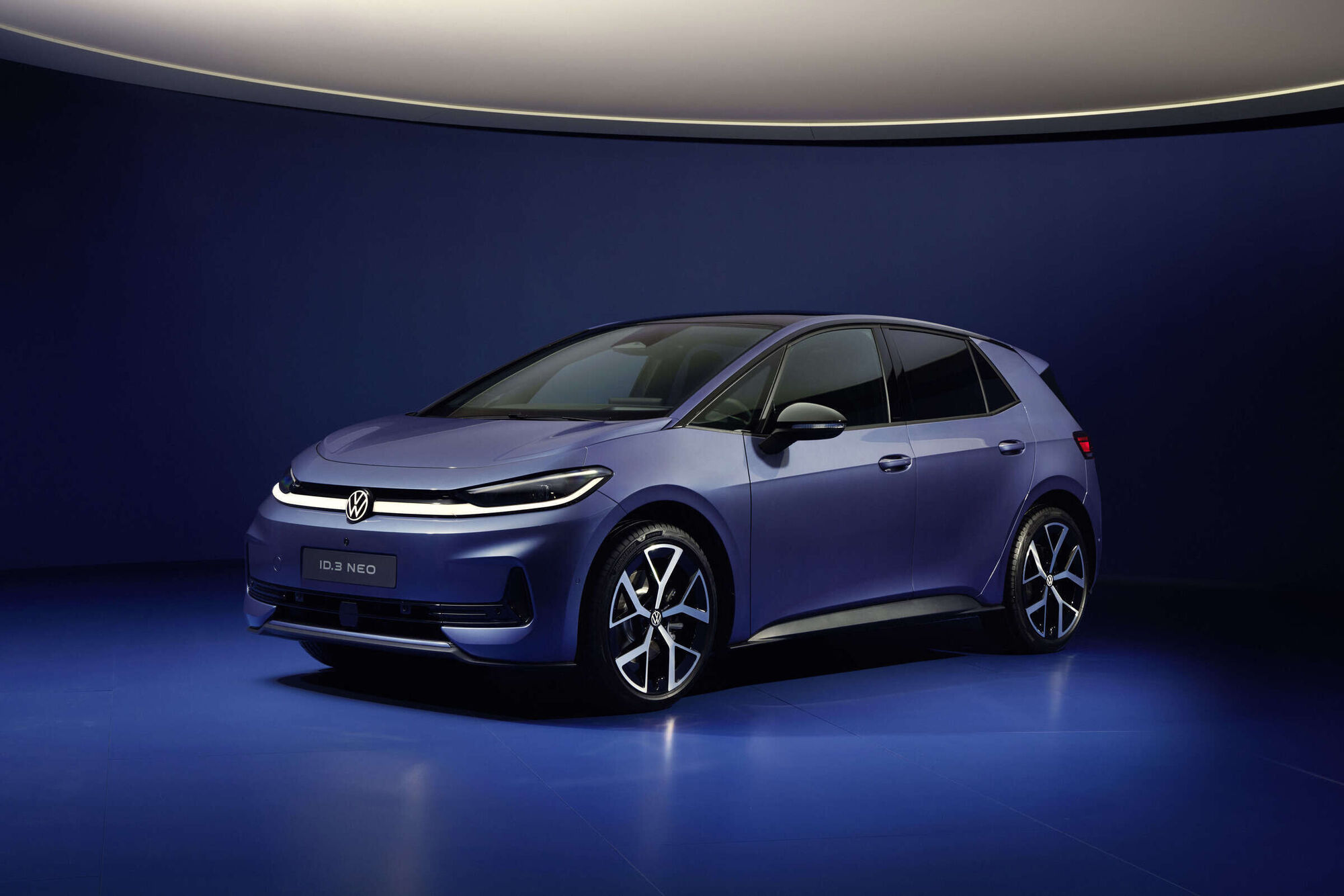 Volkswagen ID.3 Neo three-quarter exterior studio shot — manufacturer press photo