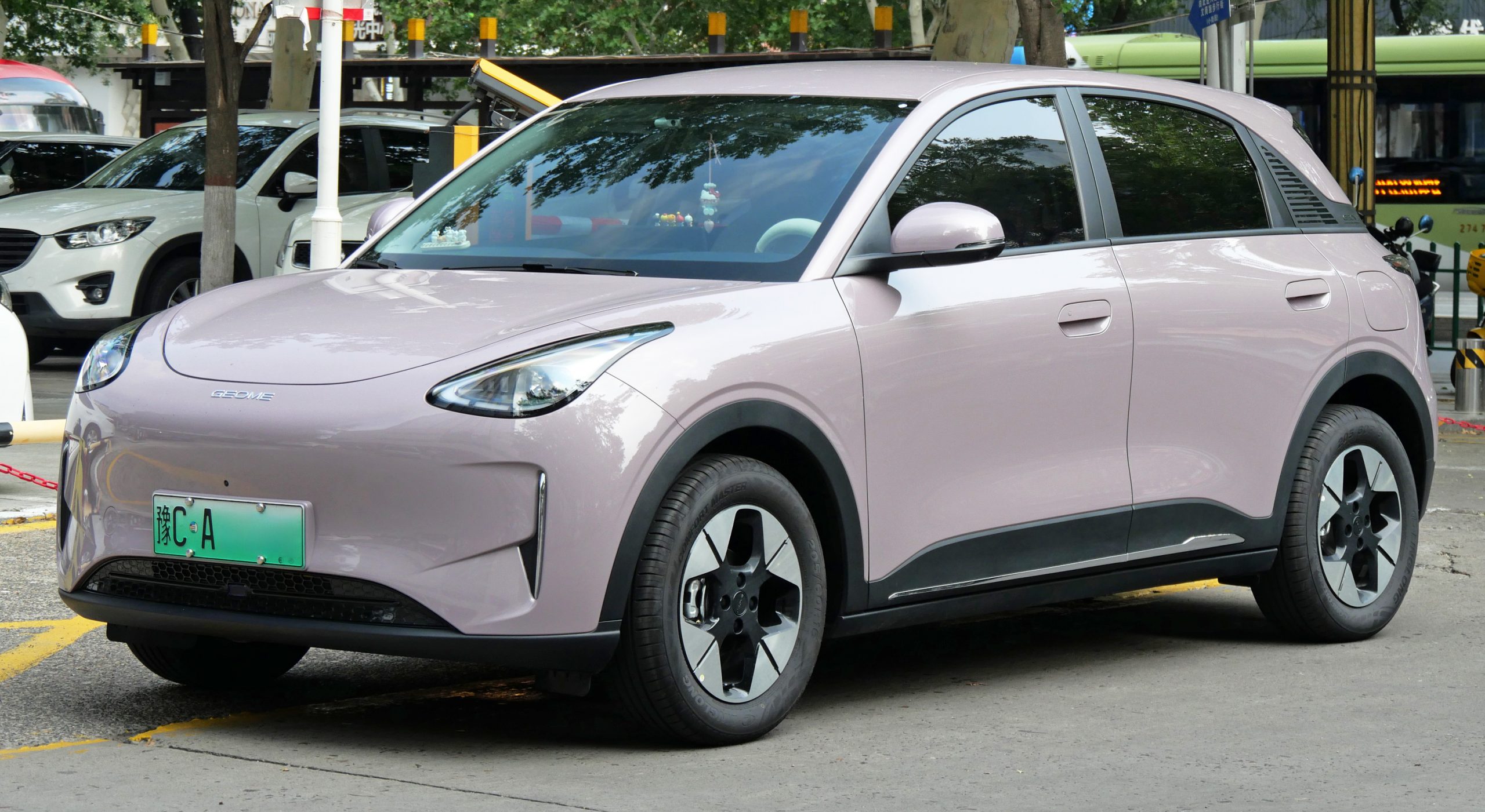 Front view of a 2025 Geely Xingyuan compact electric hatch, the China-market sibling of the UK EX2.