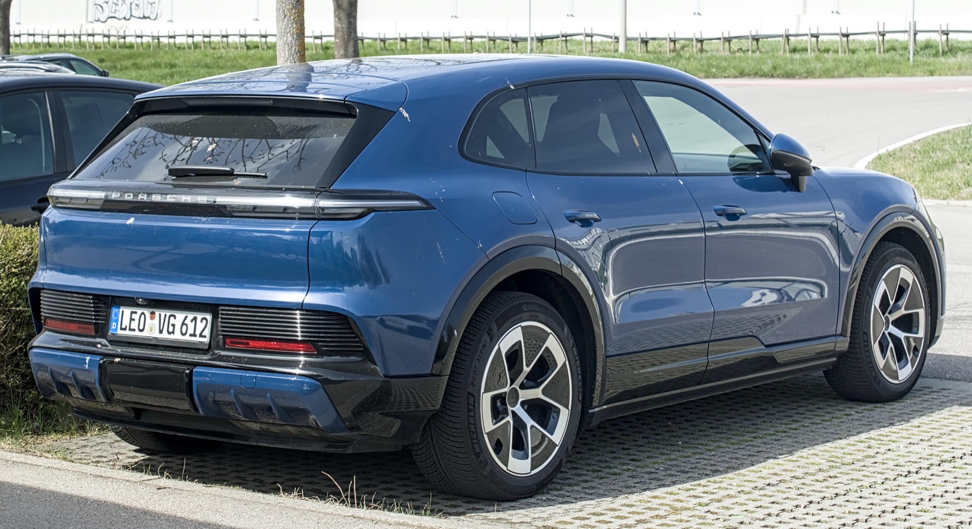 Porsche Cayenne Electric photographed in Böblingen, front view