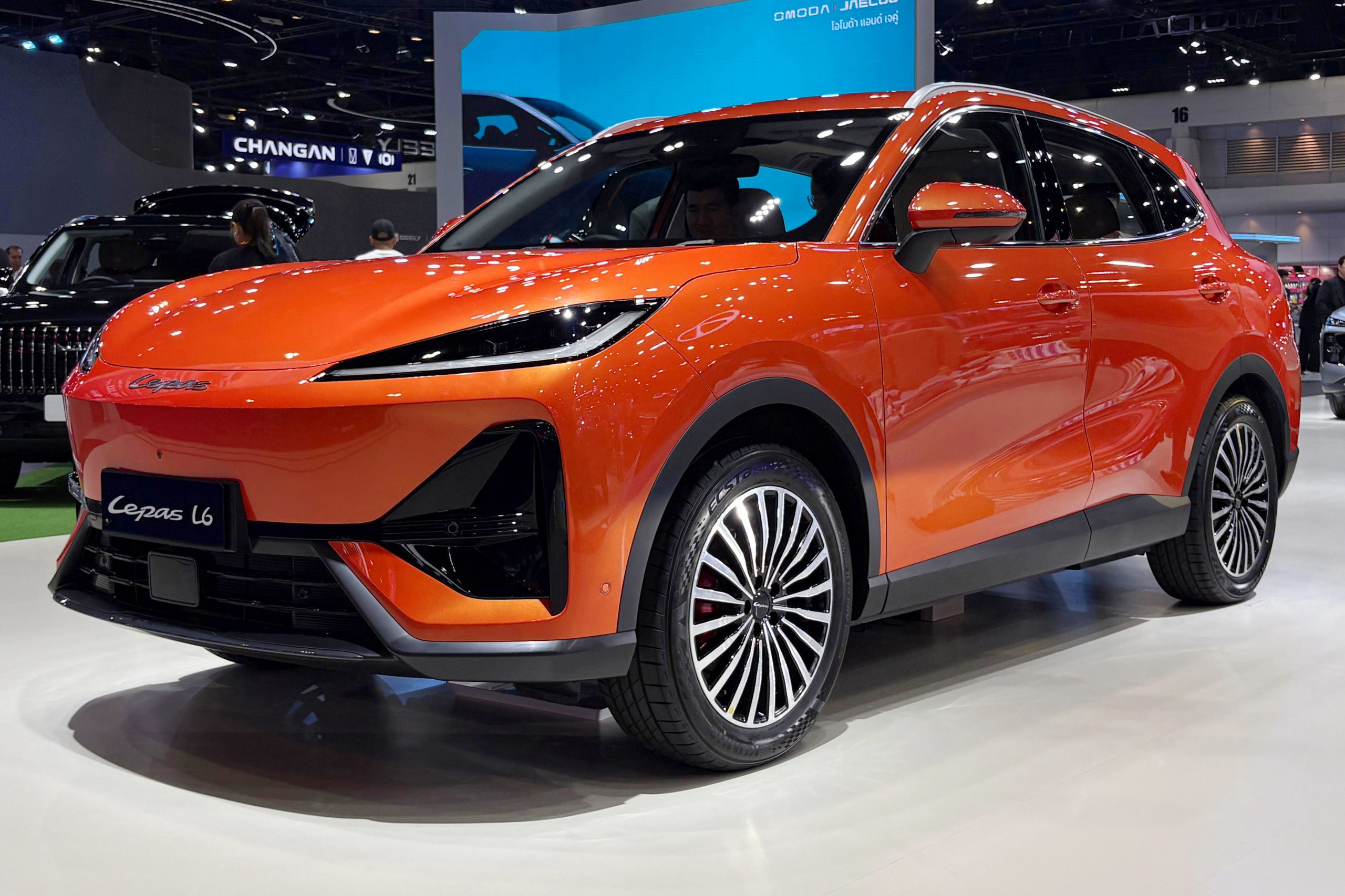 2026 Lepas L6 EV, the brand's first UK model, pictured at a motor show