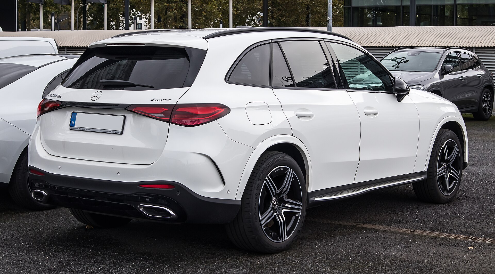 Mercedes-Benz GLC 300 e 4MATIC AMG Line photographed in 2024